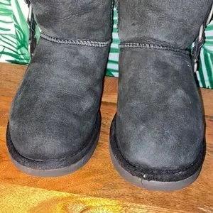 UGG | Shoes | Ugg Azalea Charm Black Sheepskin Button Boots 91585